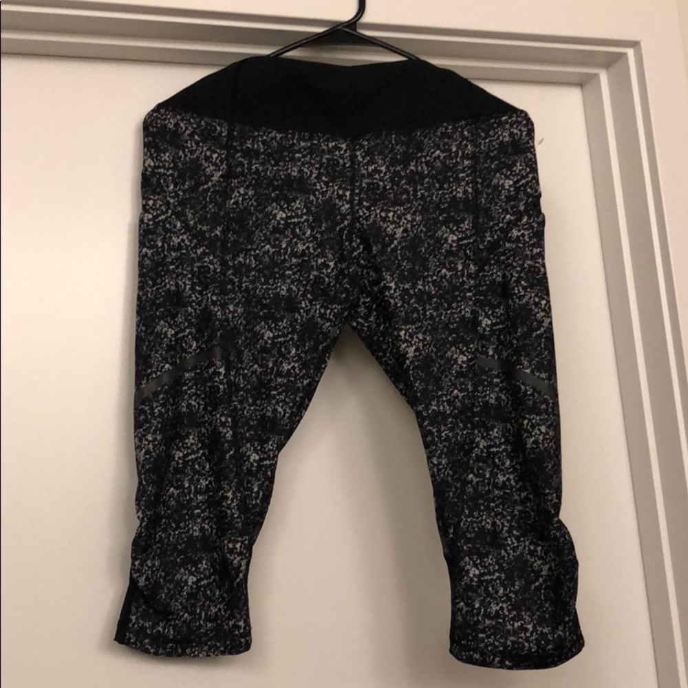 Lululemon Women’s Crop Leggings - Size 10 - NWOT